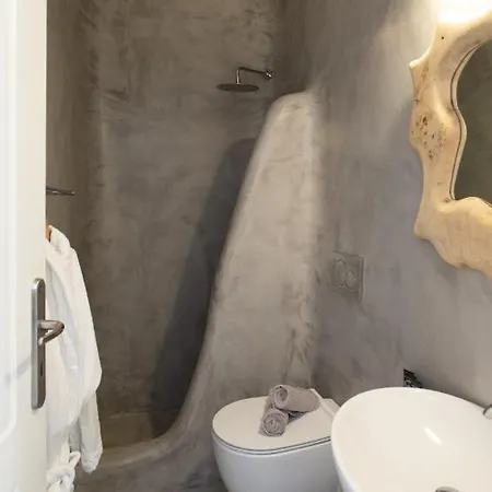 Private With Private Pool Pascals Villa *